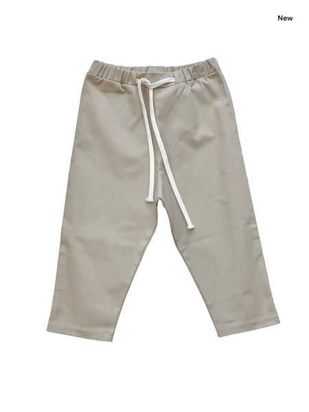 Pantalone in gabardina beige per neonati e bambini