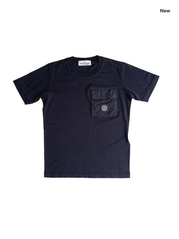 T-shirt nera con taschino e logo per bambino