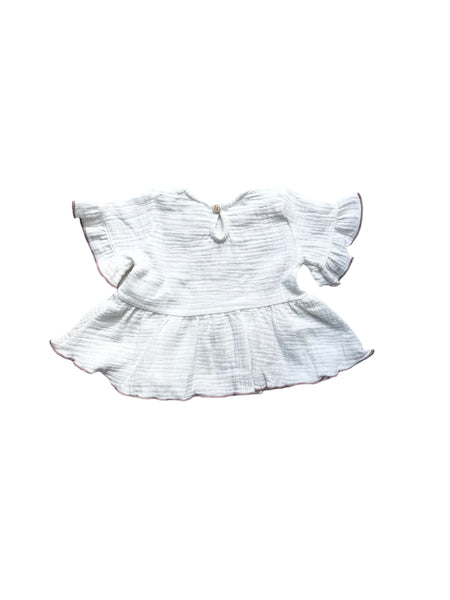 T-shirt in garza bianca con orlo lavanda per neonata