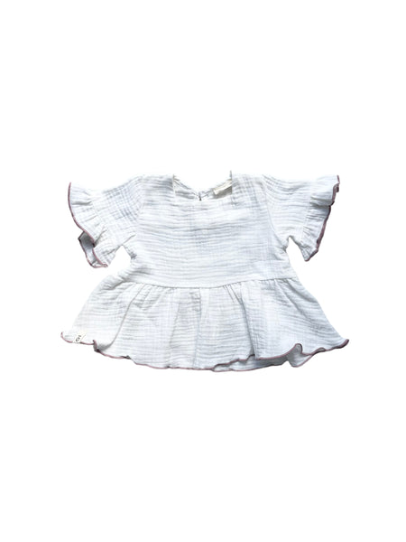 T-shirt in garza bianca con orlo lavanda per neonata