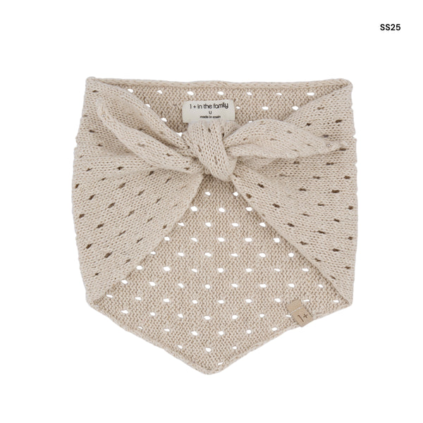 Bandana beige lavorata a maglia per neonata