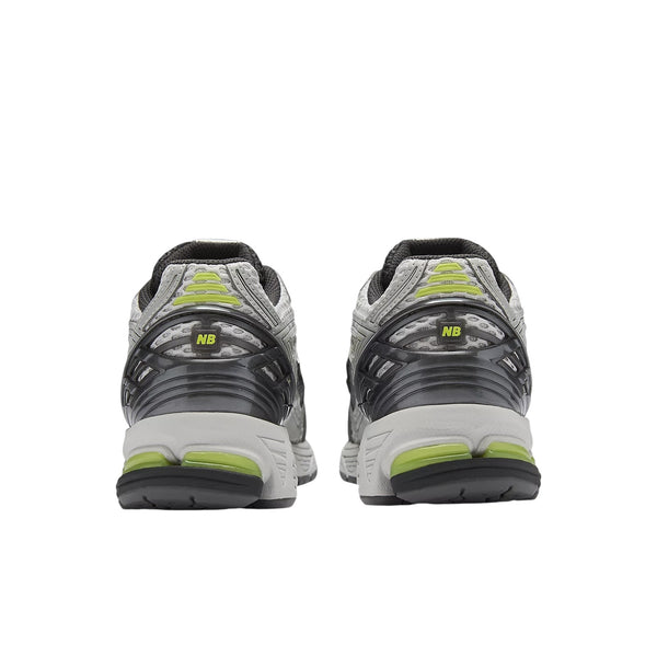 Sneakers 1906 grigia con dettagli fluo per bambini New Balance G1906 6PA 