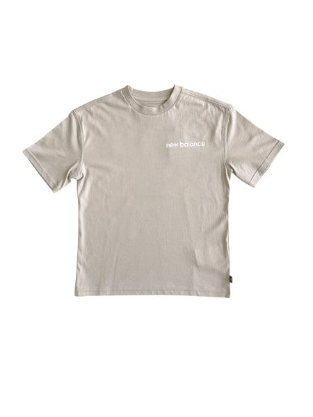 T-shirt sabbia con logo per bambino New Balance YT61A21A TIMBERWOLF 