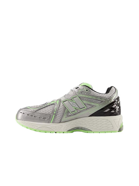 Sneakers grigia con dettalgli fluo per bambini New Balance GC1906 CQ 