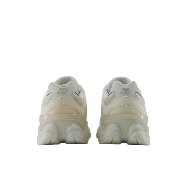 Sneakers 9060 bianca e panna per bambini New Balance PC9060 LL 
