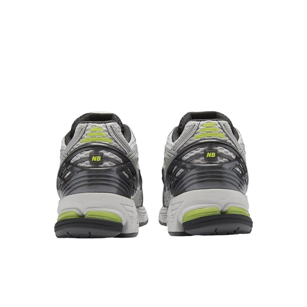 Sneakers 1906 grigia con dettagli fluo per bambini New Balance G1906 6PA 