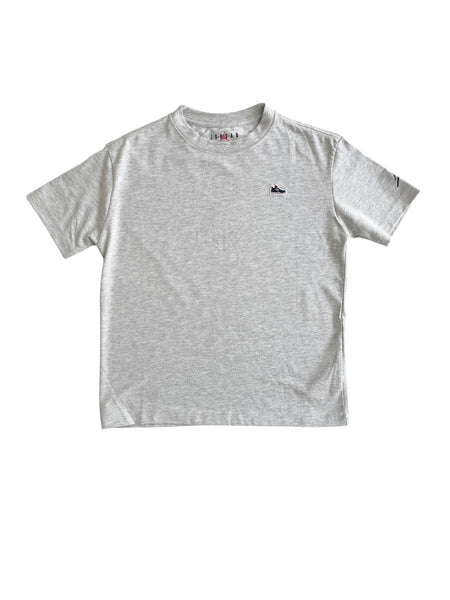 T-shirt grigia con applicazione per bambino Jordan 95F550 C87 