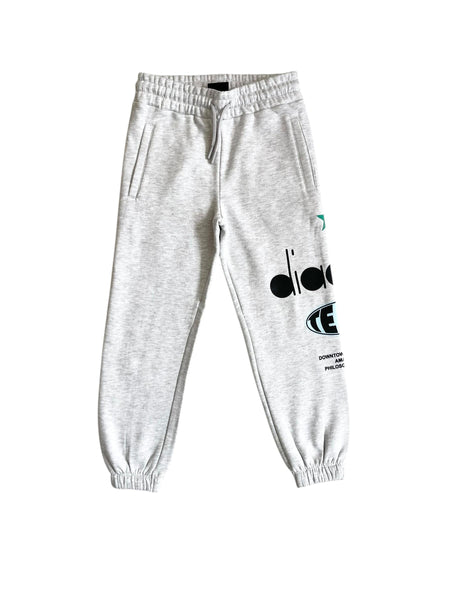 Pantalone in felpa grigio con stampa per bambino Diadora F5DIJBFP003 101 
