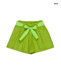 Short kiwi con ricamo sangallo per bambina